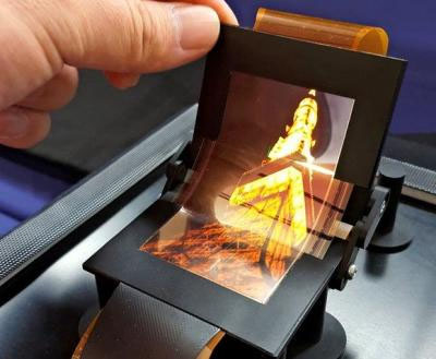 夏普的新CEO说，苹果将在未来的iPhone上从液晶显示器转向OLED